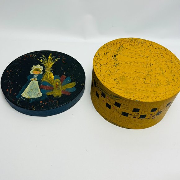 Hand Painted Little Girl Bird 6" Lidded Round Cardboard Box Vtg Signed - Picture 5 of 9